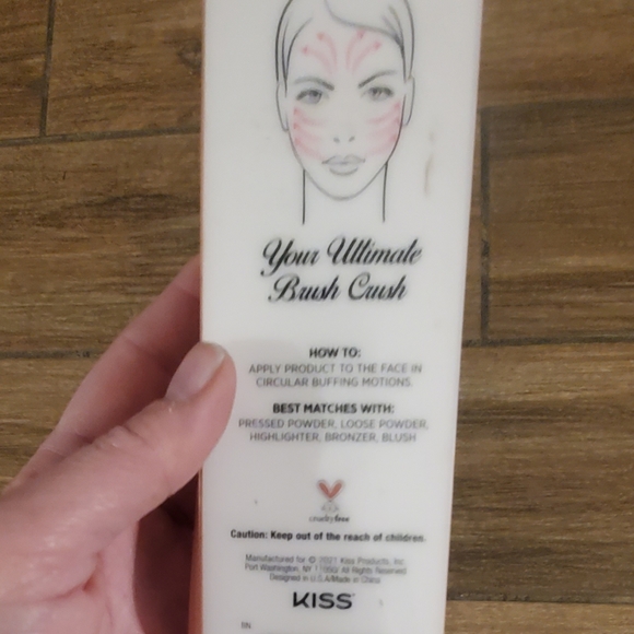 New Joah Multitasker Makeup Brush. - Picture 5 of 6